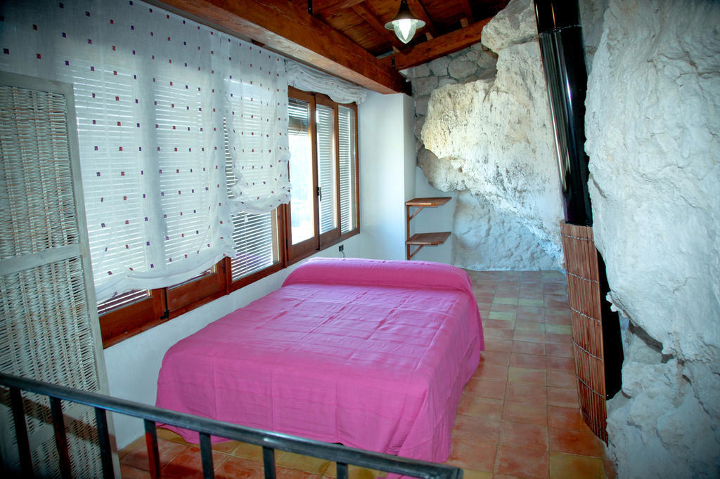 Casa Rural La Bodeguilla Alcala del Jucar Habitación foto