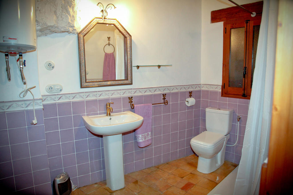 Casa Rural La Bodeguilla Alcala del Jucar Habitación foto