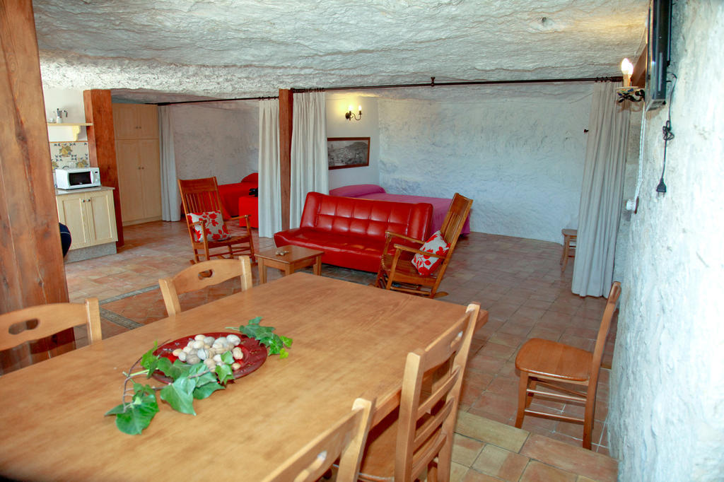 Casa Rural La Bodeguilla Alcala del Jucar Habitación foto